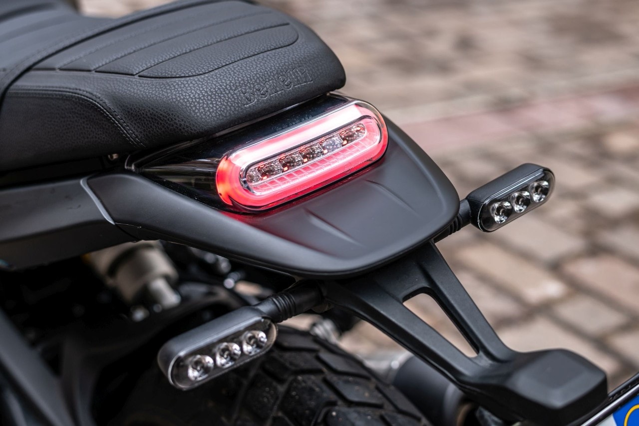 Benelli Leoncino 800 VS CFMOTO 700CL-X Heritage: prova a prendermi!